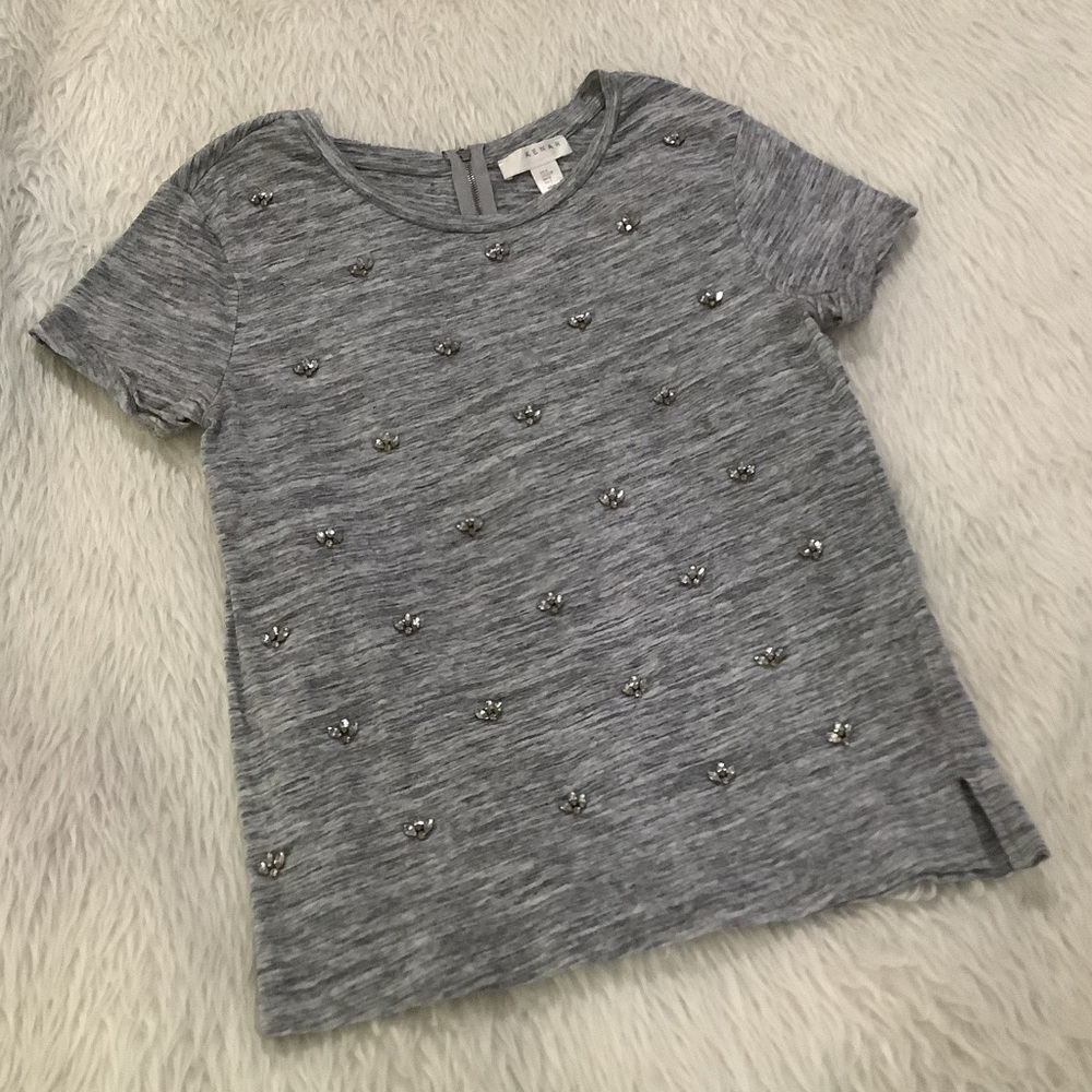 Kenar women’s gray t shirt rhinestone embellished sparkling t shirt size small